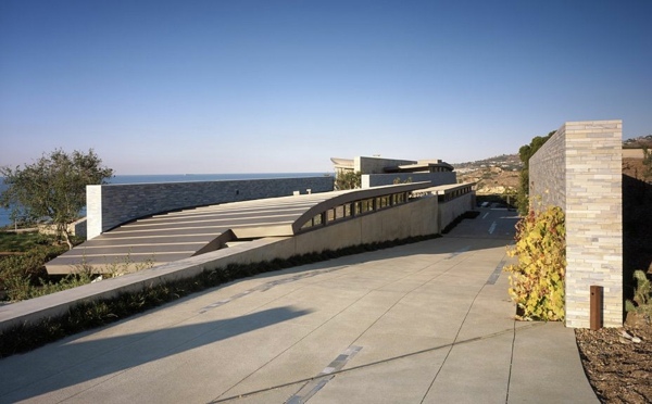 Moderný pobrežný dom od Marmola Radzinera Moderný pobrežný dom od Marmola Radzinera