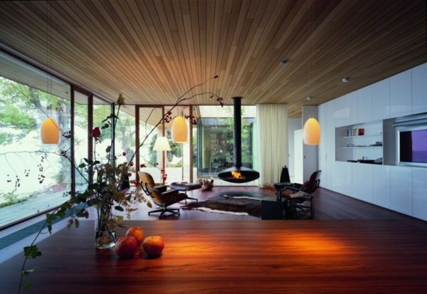 ekologický a energeticky úsporný dom pri jazere