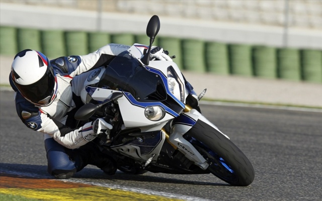 2014 krivka vyjednávania pretekár profesionálny vodič