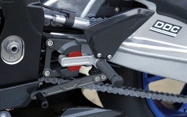 Systém opierok nôh Motocyklová brzda BMW HP4