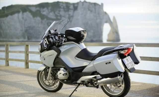 Motocykel BMW nová verzia RT 2014 Bočná pohľad na novú verziu BMW RT RT 2014