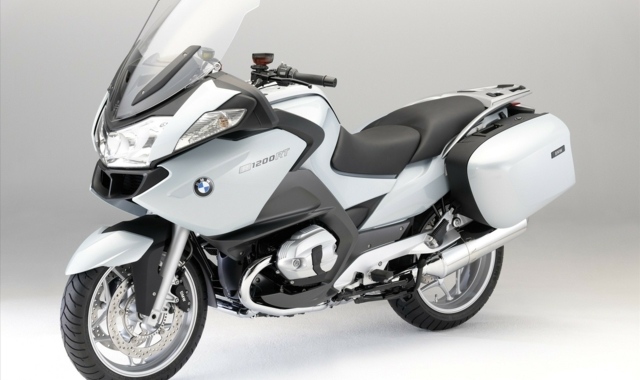 BMW R 1200 RT rok 2014 nová verzia Rok 2014 nová verzia bokov štítu
