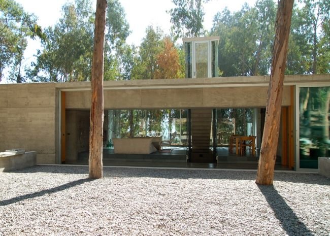 priehľadné steny omnibus dom vo svahu pedro gubbinmi