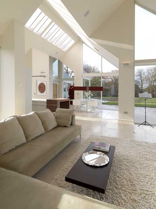 Skladací papierový dom s moderným dizajnovým obývacím priestorom pre vidiecky dom obdĺžnikový konferenčný stolík z tmavého dreva v obývacej izbe