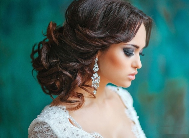 Tmavo-svadobné-líčenie-dramatické-napustené riasy