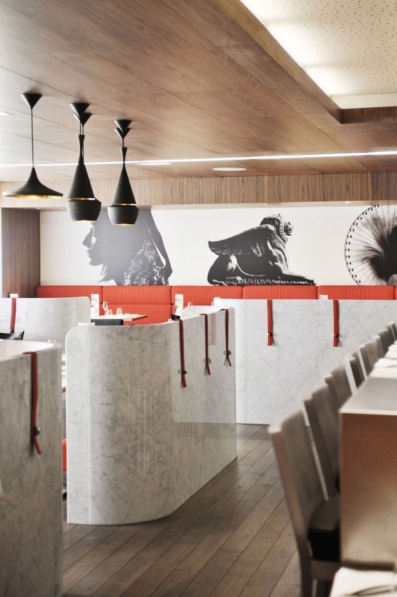 moderný hotel s elegantnou reštauráciou - interiérový dizajn