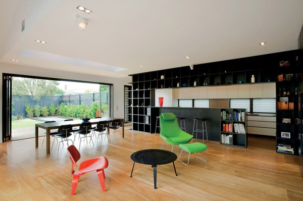 Obývacia izba Trojan House od Jacksona Clementsa Burrowa