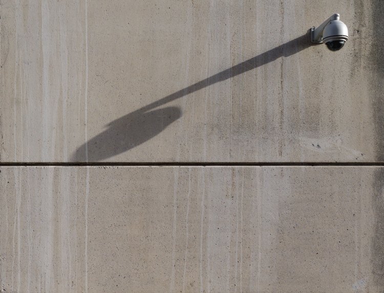 Počas rekonštrukčných opatrení zahrňte do vonkajšieho priestoru ovládateľné kamery