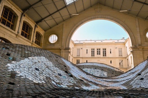 umelecká inštalácia cds wasted landscape brnenie umelecká inštalácia z cds wasted landscape brnenie