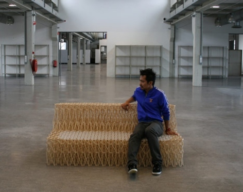 hotový výrobok xxxx dizajnérska sedačka od yuya ushida