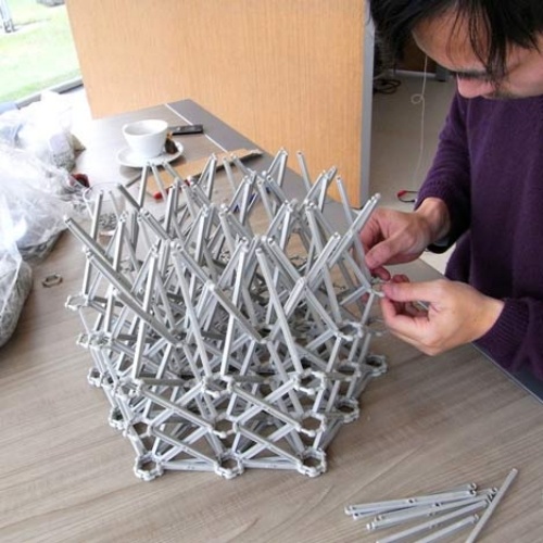 konštrukčný proces xxxx dizajnérska sedačka od yuya ushida