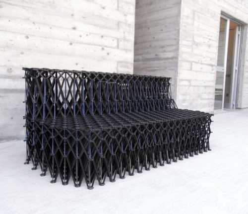 geometrická konštrukcia xxxx dizajnérska sedačka od yuya ushida