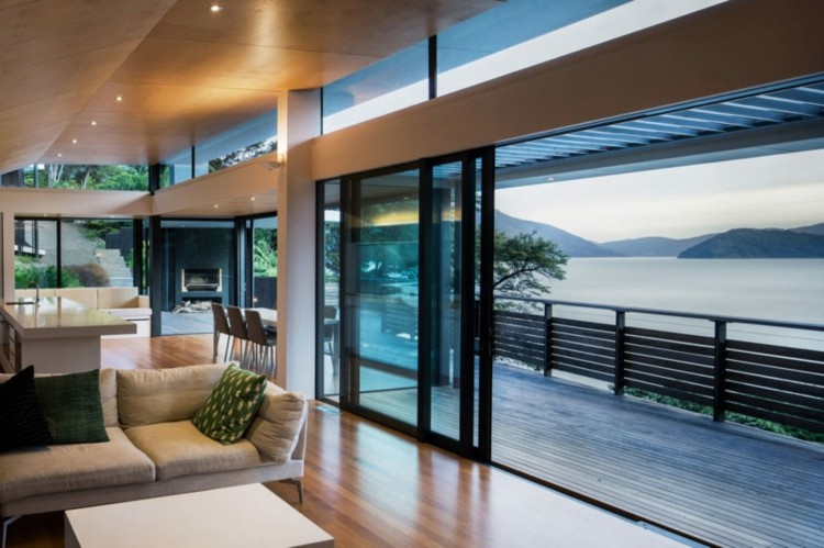 Stropy dizajn preglejkové panely-posuvné okná-predné okná-čierne-rámy okien