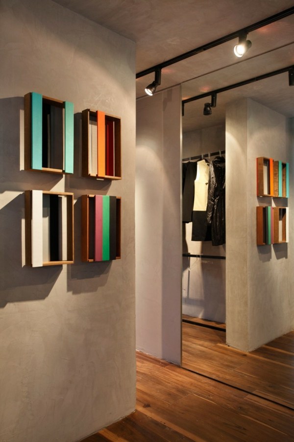 Nástenný dizajn, šatník, industriálny štýl bývania