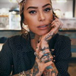 بنت جميلة تحمل وشم 11/24/2019 №004 -فتاة جميلة بالوشم-