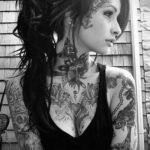 بنت جميلة تحمل وشم 11/24/2019 №002 -فتاة جميلة بالوشم-