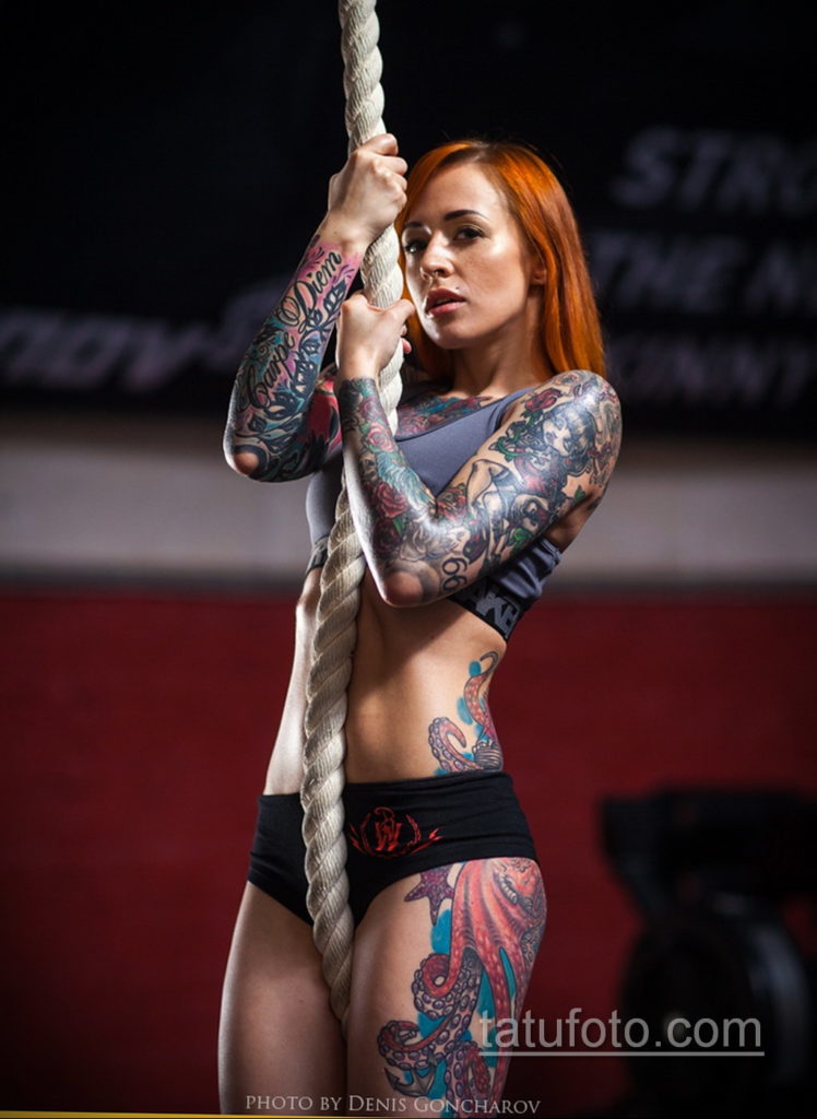 صورة بنت جميلة تحمل وشم 11/24/2019 №097 -فتاة جميلة بالوشم-