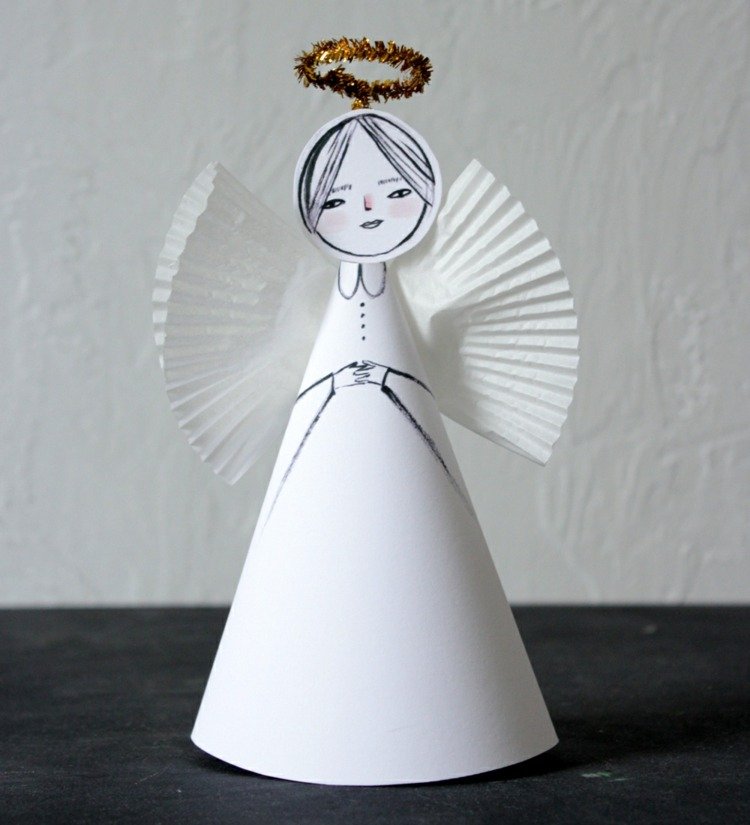 Anjeli ako nápad na remeslo pre deti i dospelých - urobte si dekoráciu vianočného stolu sami