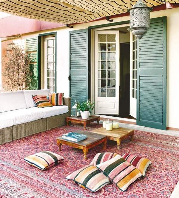 nápady na dekoráciu balkónový stôl terasa nastaviť sklenené sviečky nápady na dekoráciu balkónový stôl rozostaval sklenené sviečky na terasu