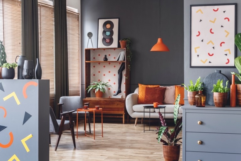 Dekoračné tipy Obývacia izba Retro štýl Obrázky Plagát Osvetlenie Vankúšik