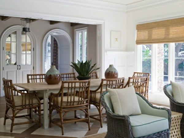 Nápady na výzdobu jedálne béžový hnedý nábytok z bambusového dreva