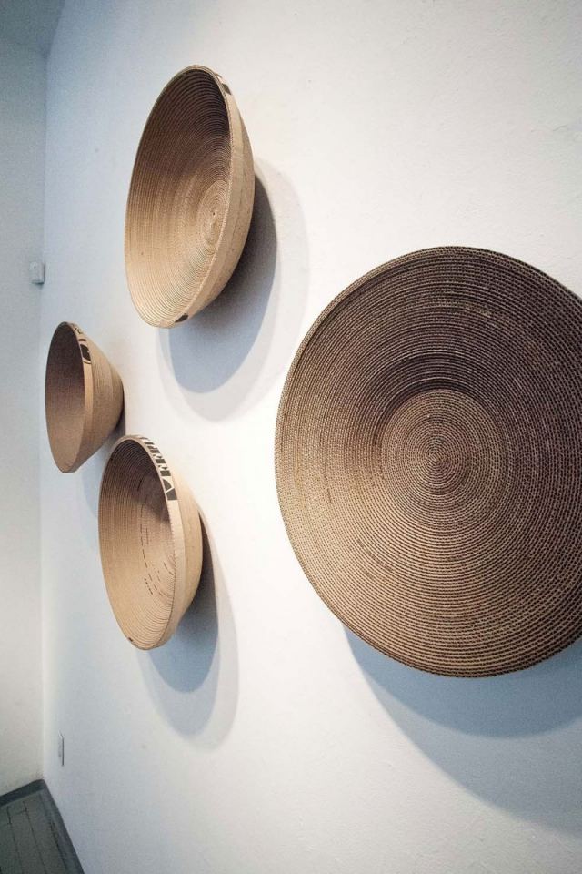 Nástenný dizajnový nábytok a dekoratívne nástenné umelecké panely