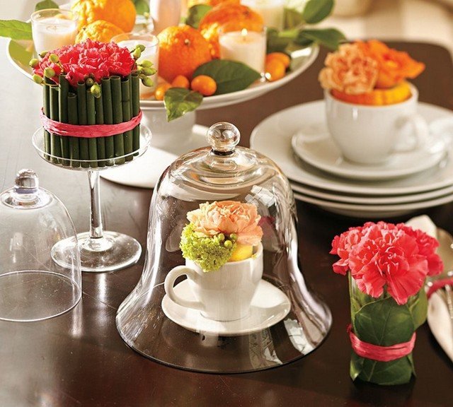 Aranžmány Veľkonočné nápady Kvety Karafiáty sami vyrábate ovocie Lucerny Etagere