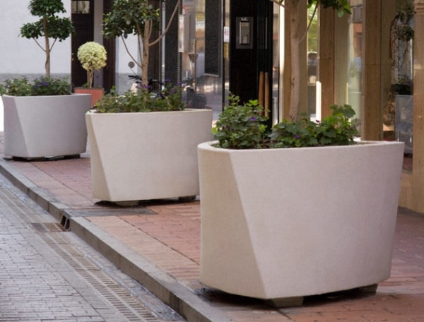 Sadzačka z imitácie žuly na dekoráciu ulíc BILBAO-Josep-Muxart-escofet