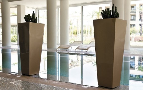 Trapézové vane pre izbové rastliny v bronzových odtieňoch matného