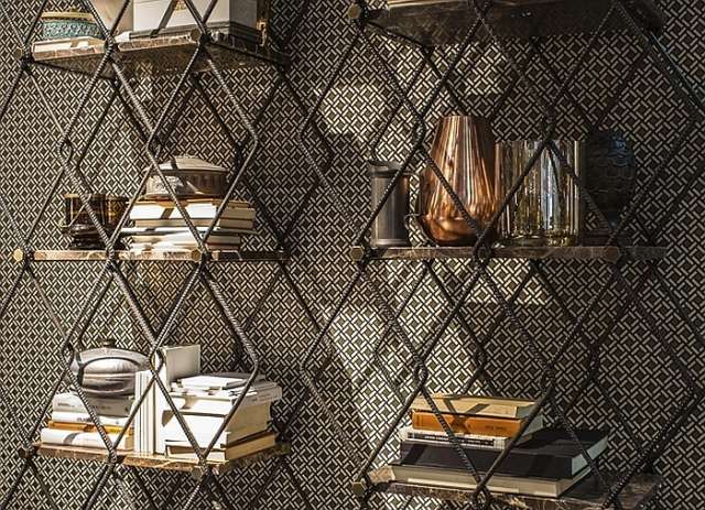 dekoratívny-vzor-tapeta-geometrický-dáma-vtáčia-polička-kov