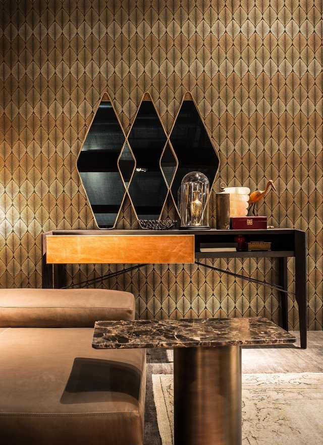 Dizajnové zrkadlo v tvare hollywoodskeho dekoratívneho prvku