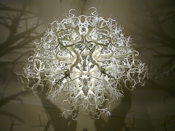 ozdobná závesná lampa tienidlo stromy konáre biela