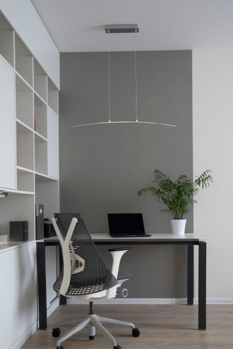 Otočná stolička ergonomického nastaviteľného kancelárskeho nábytku