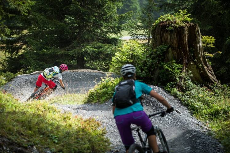 lenzerheide stupeň náročnosti skoky zákruty bike park vo švajčiarsku