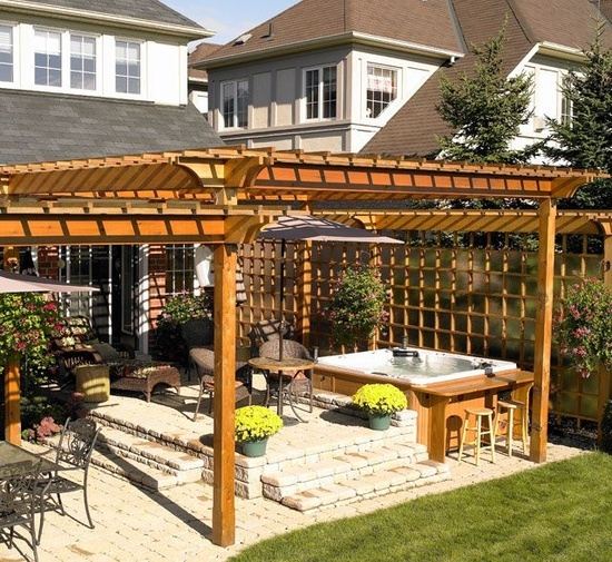 nápady na altánok pre záhradnú terasu s vírivkou