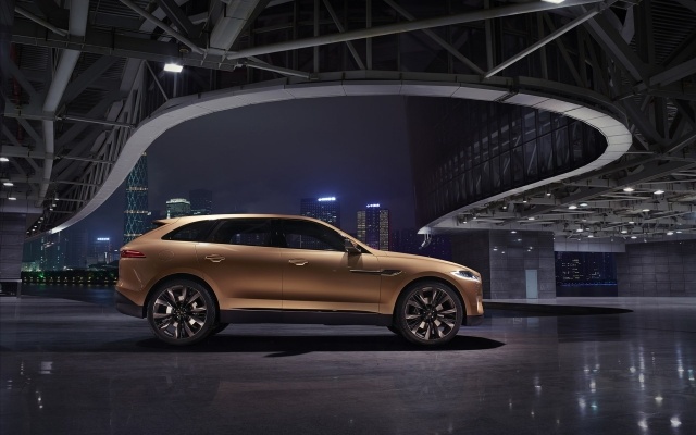 2013 exteriér ľahkej technológie jaguar C X17 2013 architektúra ľahkej technológie jaguar C X17