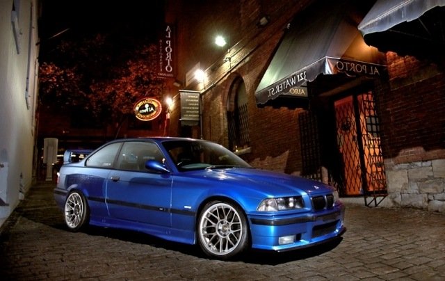 bmw-m3-e36-blue-side-image