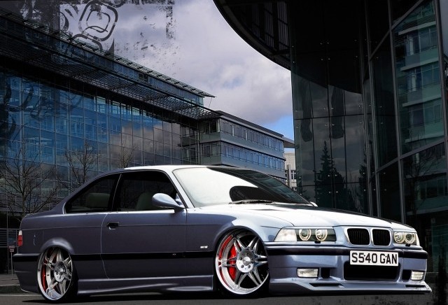 nový model BMW radu M3 E 36 Bmw M3 E36 metalíza šedé dvojdverové
