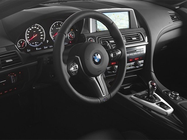 Vnútorný volant BMW M5 2014 Vnútorný volant BMW M5