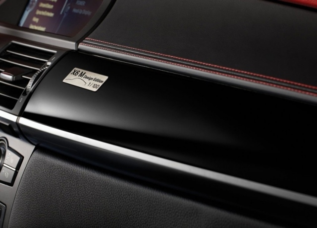 Interiér BMW X6 M Design Edition 20133 Interiér BMW X6 M Edition 20133