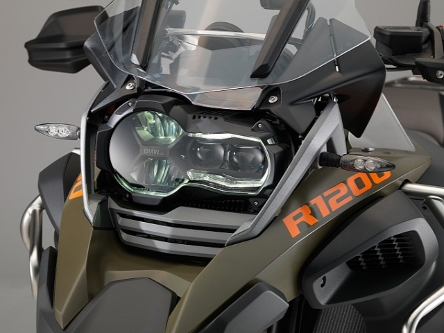 BMW R1200GS Adventure 2014 predné 3 BMW R1200GS Adventure predné 3
