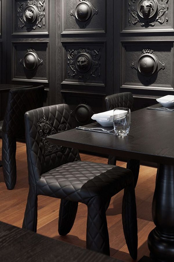 dizajnová stolička monster koženka čierna marcel blúdi kreslo dizajn monštrum koženka čierna marcel blúdi