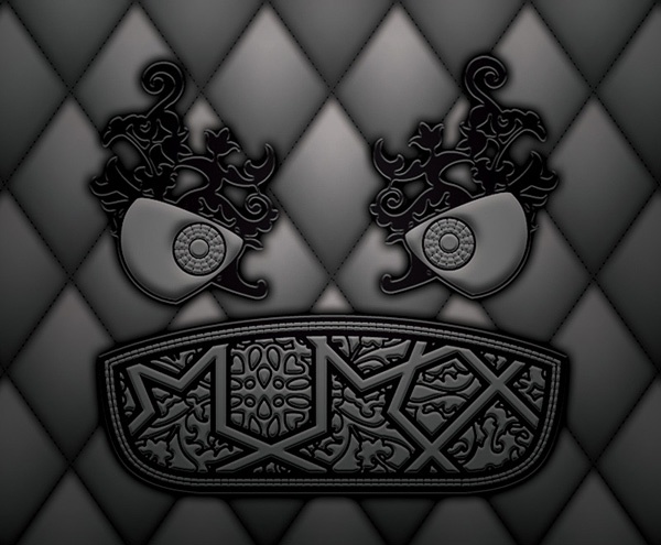 návrhár kresla operadla prešitého monštrom, dizajnér Marcel sa potuluje kreslo operadla šité na obludu, Marcel sa túla