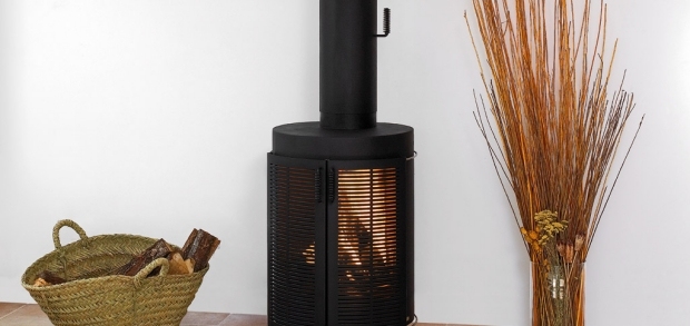 moderný dizajn čierny oceľový košík teplé ruky nohy