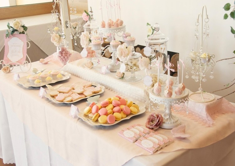 svadobný trend 2015 štýl sladký bufet-pastelové farby-vintage-ošarpaný-šik