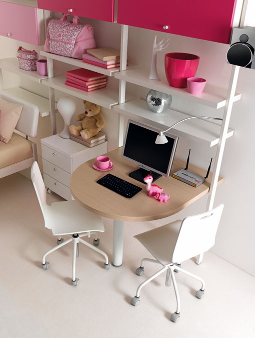 Polica-v-škôlke-okrúhle-dosky-police