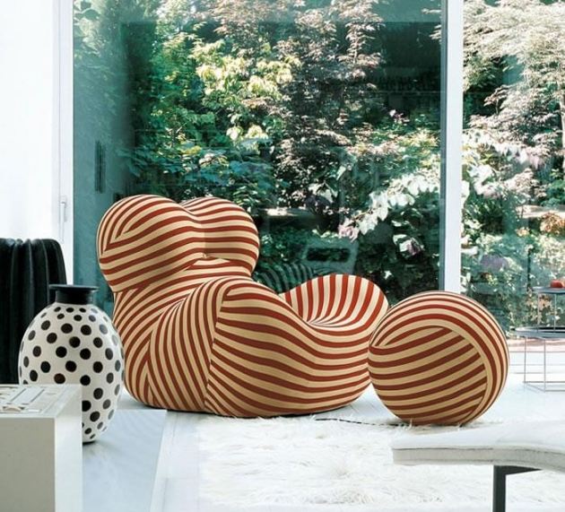 kreslo so stoličkou up5 beb italia gaetano pesce ikonické pruhy