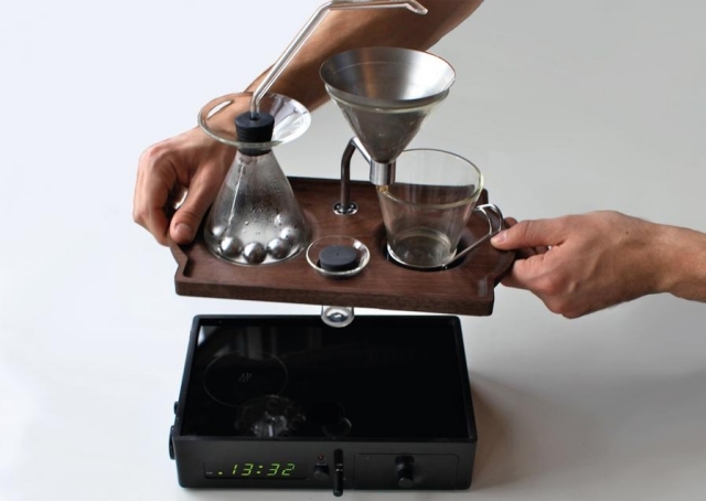 Inteligentné riešenie problémov s ranným prebúdzaním s vôňou kávy Ranné prebúdzanie s čerstvou kávou, arómou, budíkom a dreveným podstavcom