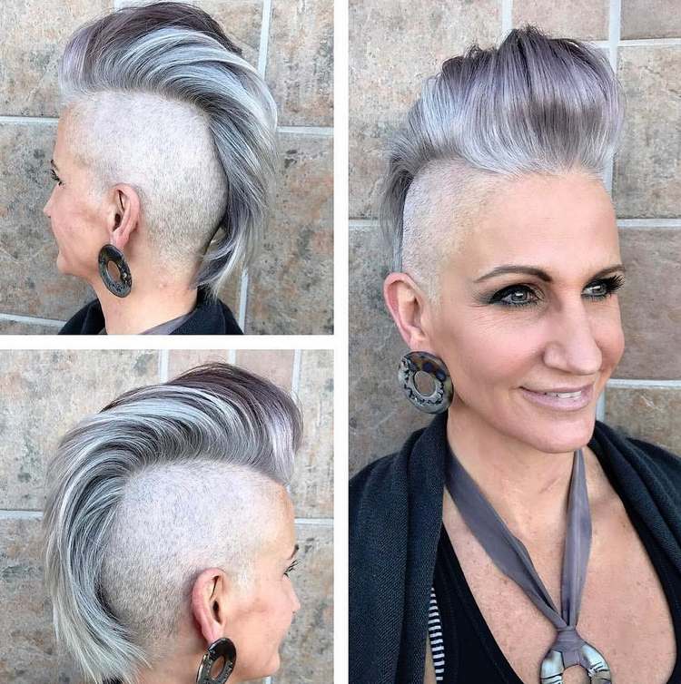 Mohican strih pre ženy. Sivé vlasy. Moderné trendy