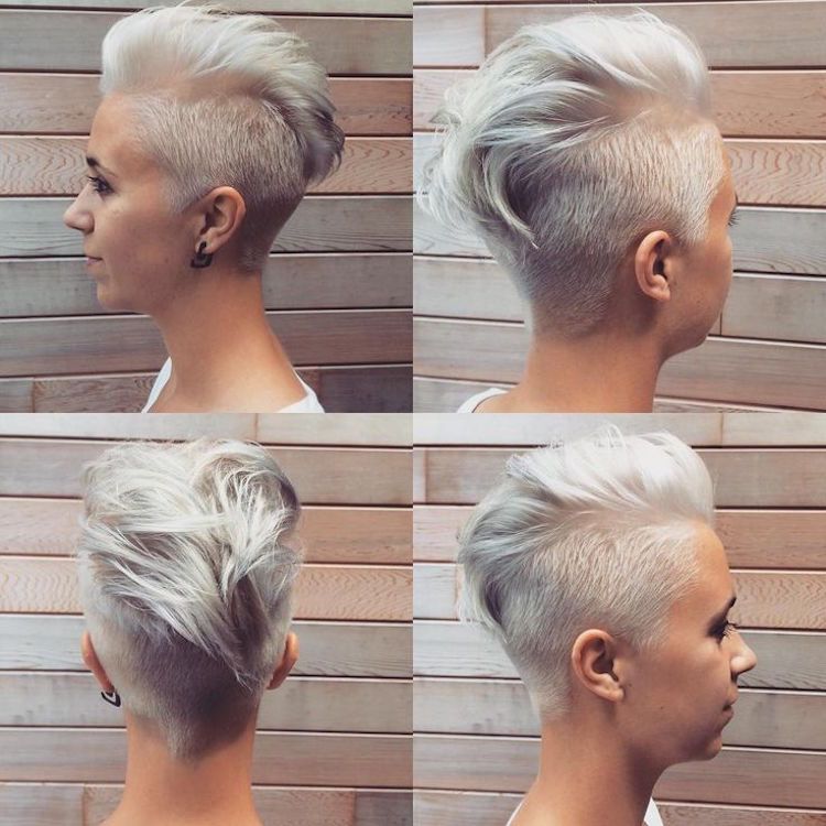 Strih Mohawk pre ženy krátky platinový blond krátky strih